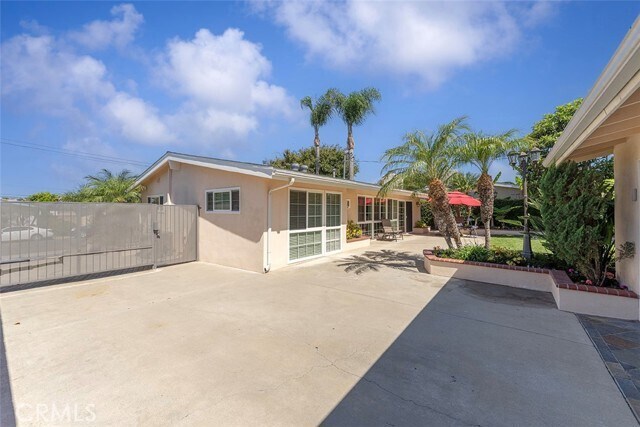 Building Photo - 14022 Elmbrook Dr
