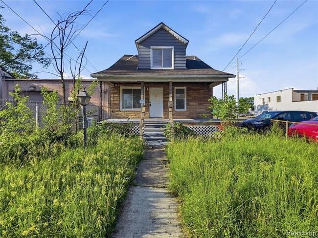 Building Photo - 329 W Muir Ave