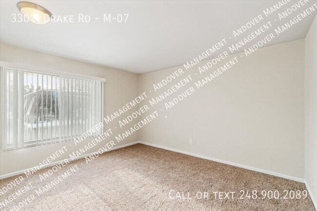 Building Photo - 330 S Drake Rd