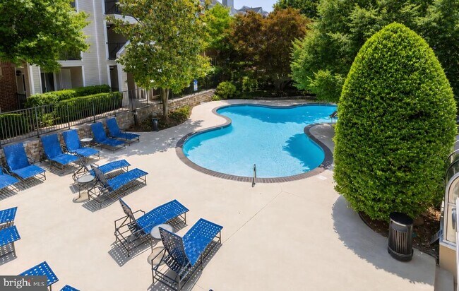 Building Photo - 3308 Wyndham Cir