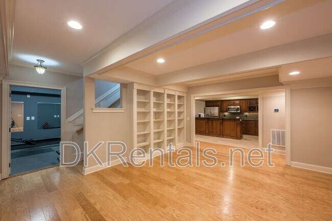 Building Photo - 250 Providence Pl Way