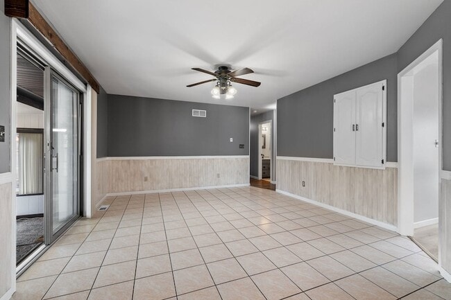 Building Photo - 24730 Cottage Rd