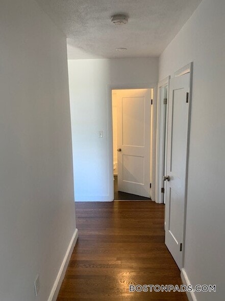 Building Photo - 310 Tappan St