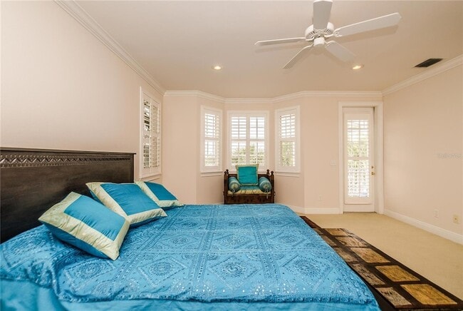 Building Photo - 924 Hemingway Cir