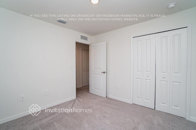 Building Photo - 7169 Greenwood Park Cir