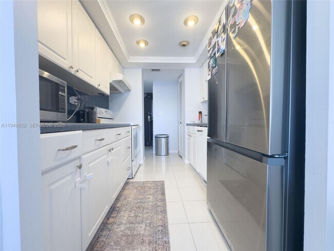 Building Photo - 250 174th St