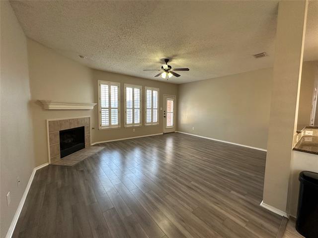 Building Photo - 7201 Lazy Meadow Ln