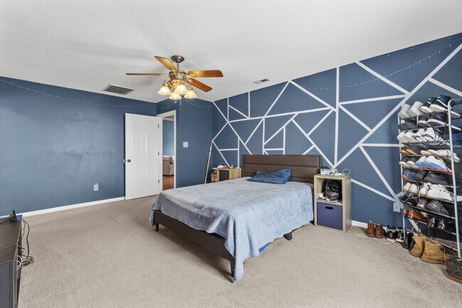 Building Photo - 212 Quail Creek Ct