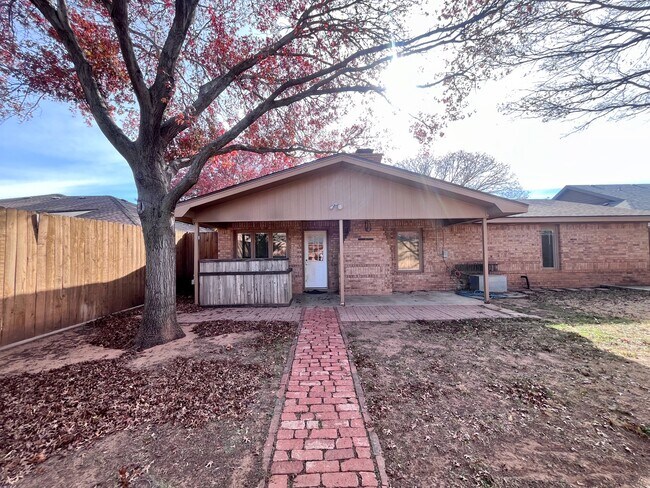 Building Photo - 5718 88th St