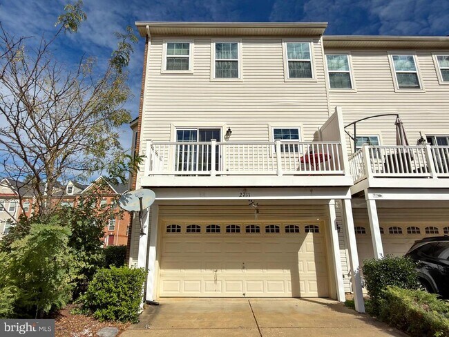 Building Photo - 2711 Coppersmith Pl