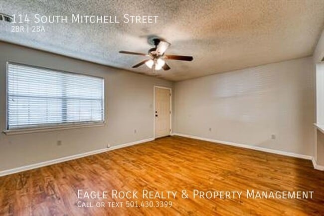 Building Photo - 114 S. Mitchell St. Conway AR 72034