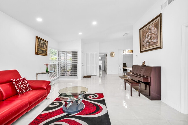 Building Photo - 13462 Sabal Palm Ct