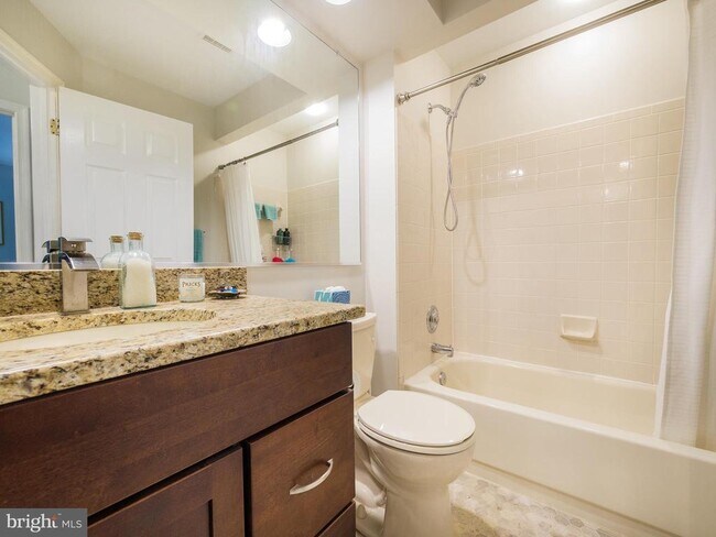 Building Photo - 9419 Steeple Ct