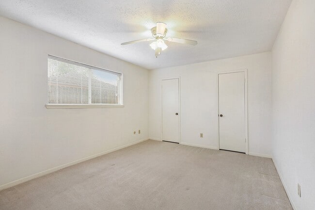 Building Photo - 5039 Tain Dr