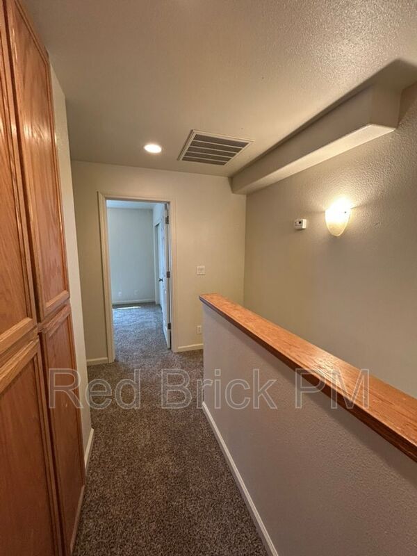 Building Photo - 1236 E Alexander Ave