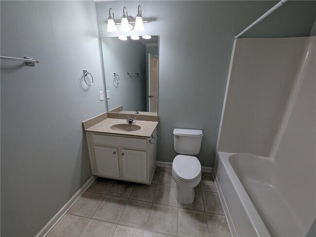 Building Photo - 4920 Hidden Meadow Dr