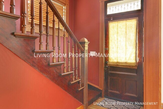 Building Photo - Historic 1886 home in Mt. Tabor with Outdo...