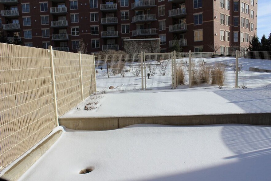 Patio - 333 W Mifflin St