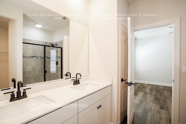 Building Photo - 590 Morgans Treasure Rd