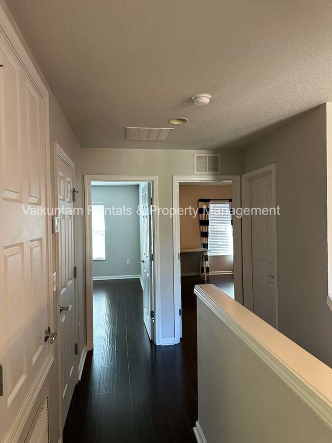 Building Photo - 4240 Metron Dr