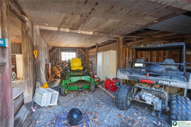 Building Photo - 621 Nursery Rd