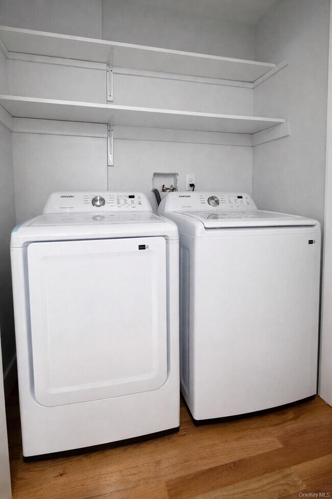 Building Photo - 1140 NY-52