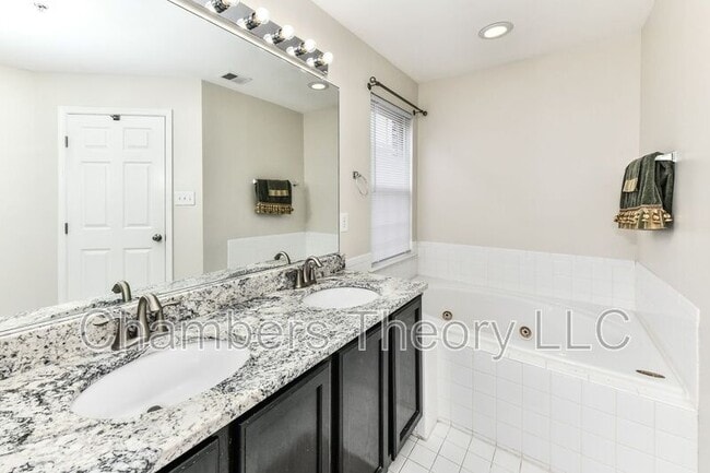 Building Photo - 6109 Madison Crest Ct