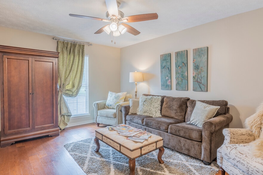 Furnished Unit - Living Room (Downstairs) - 1255 Louisville St