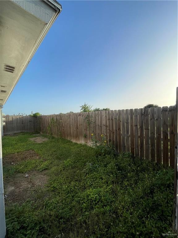 Building Photo - 21 S Iris St