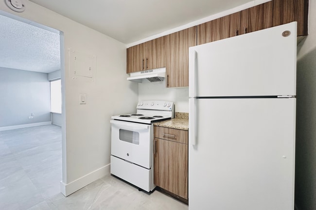 Building Photo - 2bd/1bath with Central AC