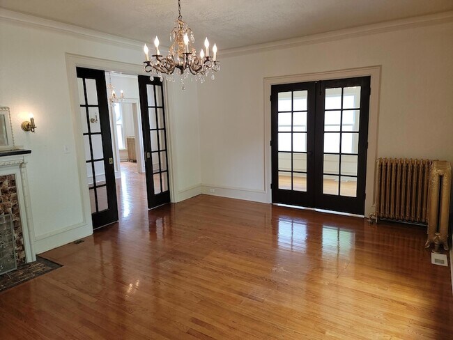 Building Photo - 508 Maple Ave