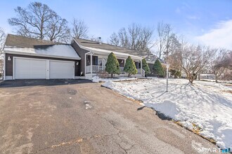 Building Photo - 75 Eureka Ave