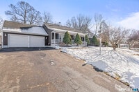 Building Photo - 75 Eureka Ave