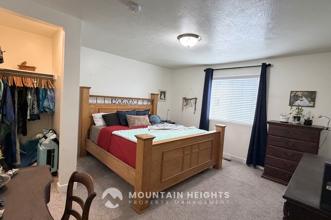 Building Photo - 4198 W High Gallery Ct