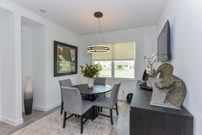 Building Photo - 1525 Stockbridge St