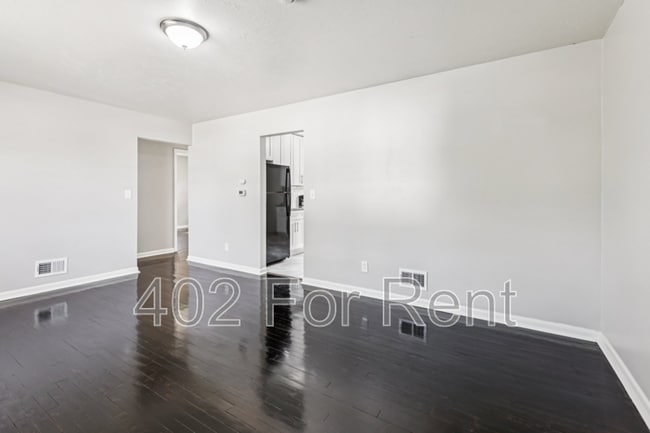 Building Photo - 3821 Saratoga St