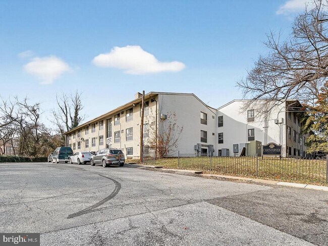 Building Photo - 3111 Naylor Rd SE