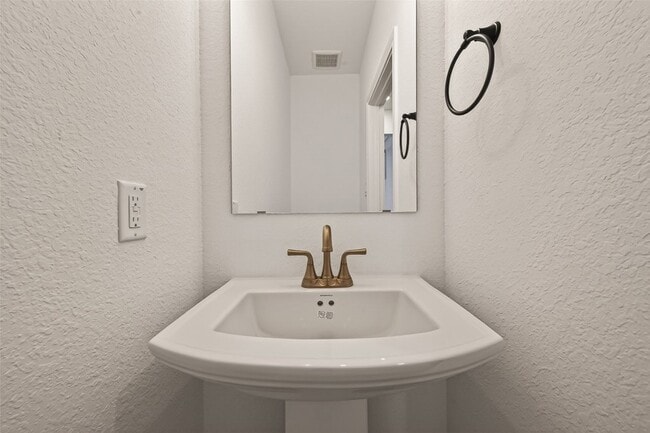 Building Photo - 7327 Blue Gentiana Ln