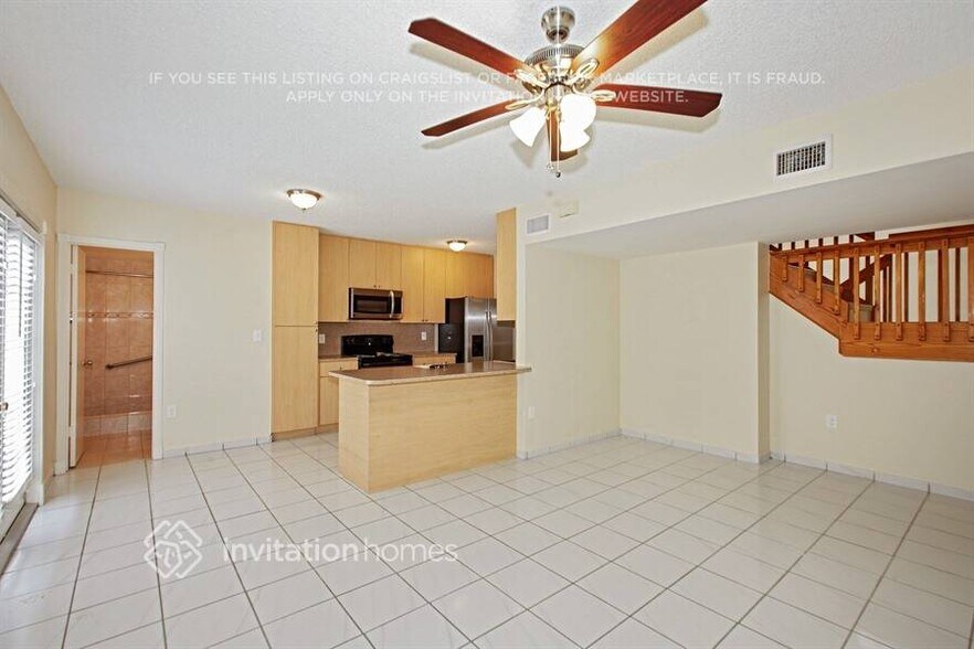 Building Photo - 15155 NW 88th Ct