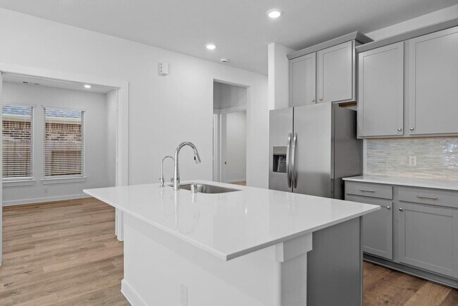 Building Photo - 17219 Bluebonnet Creek Trl