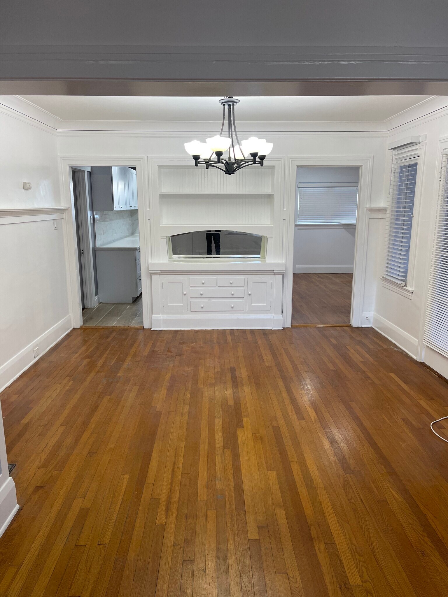 Building Photo - 508 S Catalina Ave