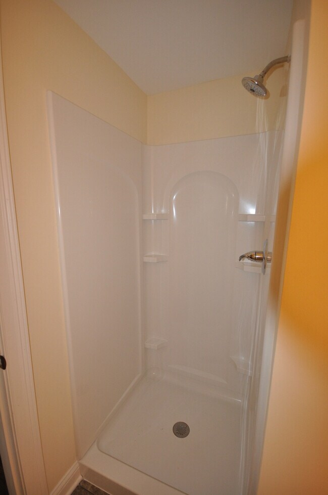 Building Photo - 310 S Broadway Park