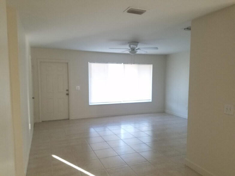 Building Photo - 79 Abaco Dr