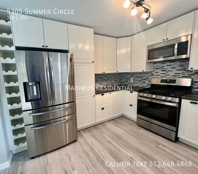 Building Photo - 5305 Summer Cir