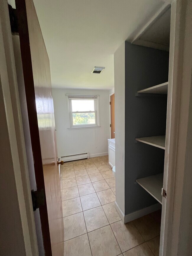 Building Photo - 6701 Bellefield Dr