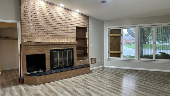 Building Photo - 3800 Ramsdell Ct