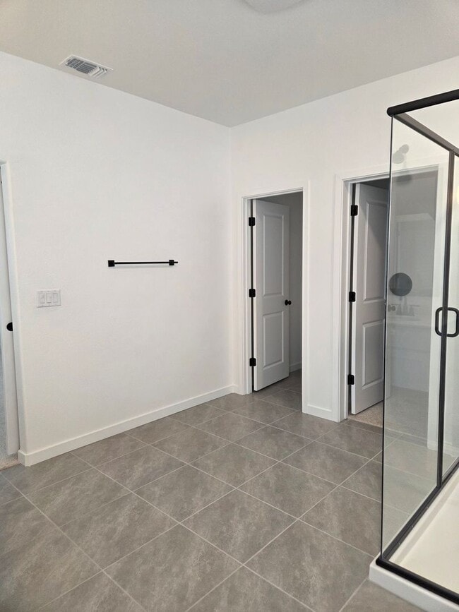 Building Photo - Brand New! Silverbrook Community at The Ranch