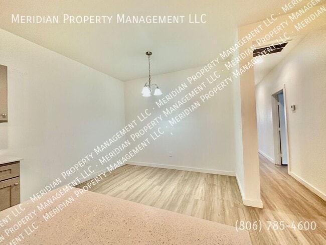 Building Photo - 5516 Itasca-A