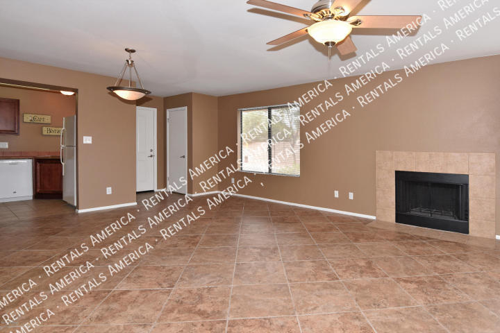 Building Photo - 10115 E Mountain View Rd