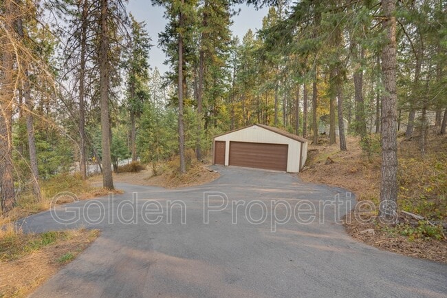 Building Photo - 11590 W Riverview Dr